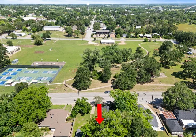 Homes for sale in Bellville, TX | 620 S Bell St, Bellville, TX 77418 | MLS# 35196908
