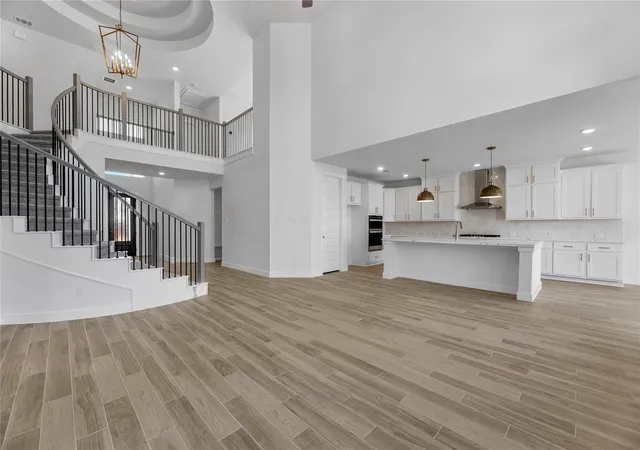 3rd image of 2828 Bolton Landing Dr, Texas City, TX 77568 | MLS# 78628640