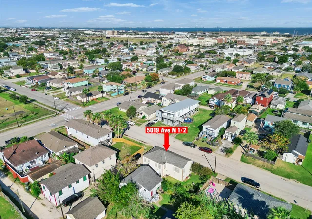 Photo 2 of Single family home for sale at 5019 Ave M 1/2, Galveston, TX 77551 | MLS# 91239477 | Listing updated on 2026-08-31