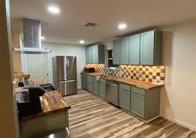 Photo 3 of Single family home for sale at 7410 Piper Dr, Corpus Christi, TX 78412 | MLS# 68817206 | Listing updated on 2026-08-18