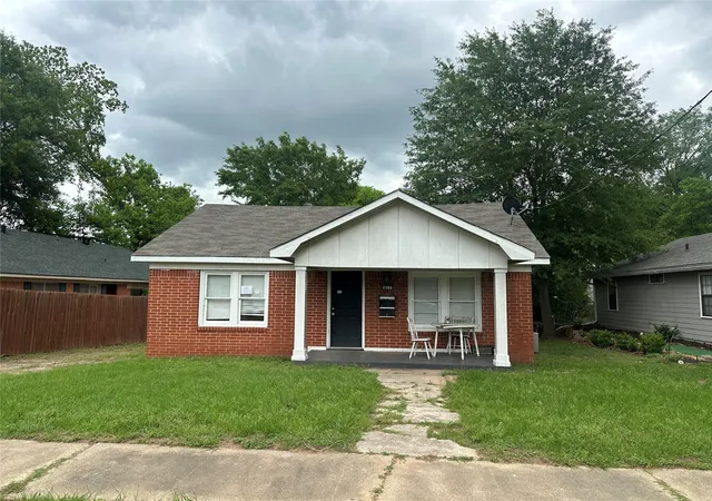 Homes for sale in Gilmer, TX | 617 N Trinity St, Gilmer, TX 75644 | MLS# 64720458