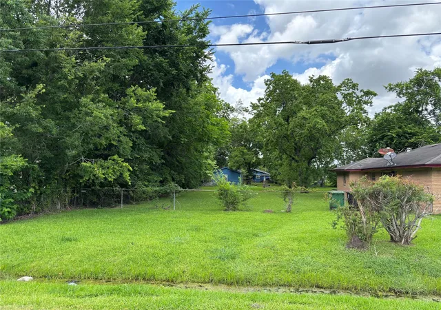 Photo 4 of Land for sale at 4429 Maggie St, Houston, TX 77051 | MLS# 73374473 | Listing updated on 2026-09-16