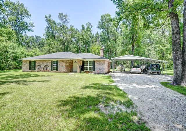 Photo 3 of Single family home for sale at 140 County Rd 2005, Liberty, TX 77575 | MLS# 73614797 | Listing updated on 2026-07-27