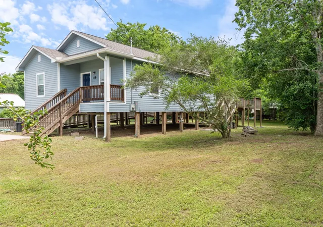 Photo 3 of Single family home for sale at 118 W Dahlgreen, Wharton, TX 77488 | MLS# 23635949 | Listing updated on 2026-06-23