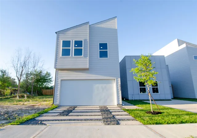Photo 2 of Single family home for sale at 2832 Mansfield St, Houston, TX 77091 | MLS# 46815244 | Listing updated on 2026-08-03