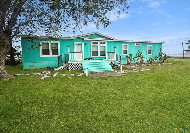 Photo 1 of Sale Pending at 112 N Vivian Stevens St, Port Lavaca, TX 77979 | MLS# 19513145 | Listing updated on 2026-09-13