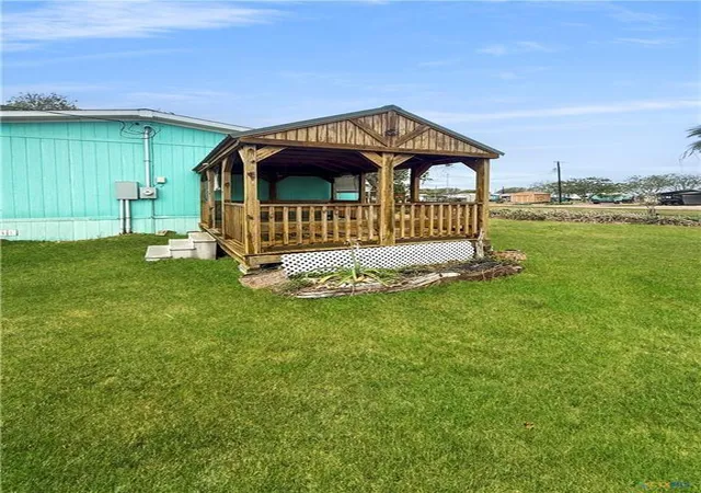 Photo 3 of Sale Pending at 112 N Vivian Stevens St, Port Lavaca, TX 77979 | MLS# 19513145 | Listing updated on 2026-09-13