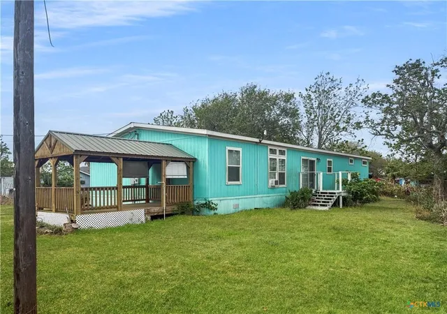 Photo 3 of Sale Pending at 112 N Vivian Stevens St, Port Lavaca, TX 77979 | MLS# 19513145 | Listing updated on 2026-09-13