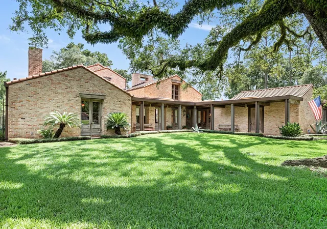 Homes for sale in Beaumont, TX | 8220 Evangeline Ln, Beaumont, TX 77706 | MLS# 17734115