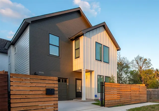 1st image of 3905 Sumpter St, Houston, TX 77020 | MLS# 29019526