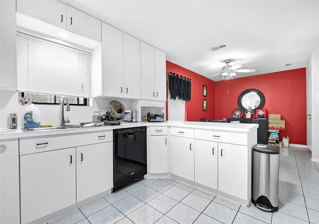 Photo 3 of Single family home for sale at 4831 Knickerbocker St, Houston, TX 77035 | MLS# 10753225 | Listing updated on 2026-08-23