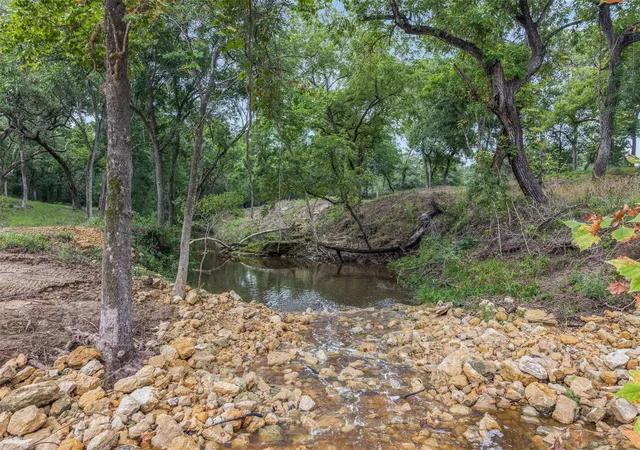 1st image of 1916 Cr 201, Weimar, TX 78962 | MLS# 97760567