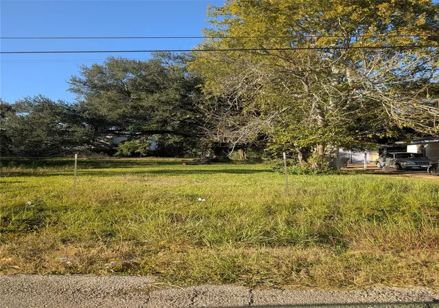 Photo 1 of Land for sale at 1116 Vera Lou St, Houston, TX 77051 | MLS# 72182512 | Listing updated on 2026-03-12