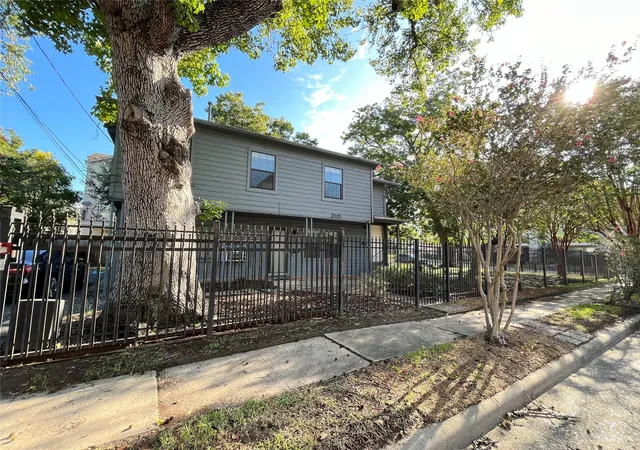 Photo 1 of Multi family home for sale at 2115 Holman St, Houston, TX 77004 | MLS# 62331182 | Listing updated on 2026-07-16