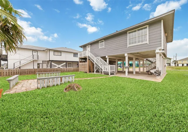 Photo 3 of Single family home for sale at 610 Seashell Dr, Freeport, TX 77541 | MLS# 91531969 | Listing updated on 2026-10-02