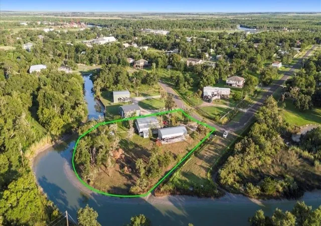 Homes for sale in Anahuac, TX | 101 Oyster St, Anahuac, TX 77514 | MLS# 31393362
