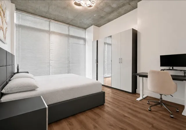 4th image of 5925 Almeda Rd #12904, Houston, TX 77004 | MLS# 92847499