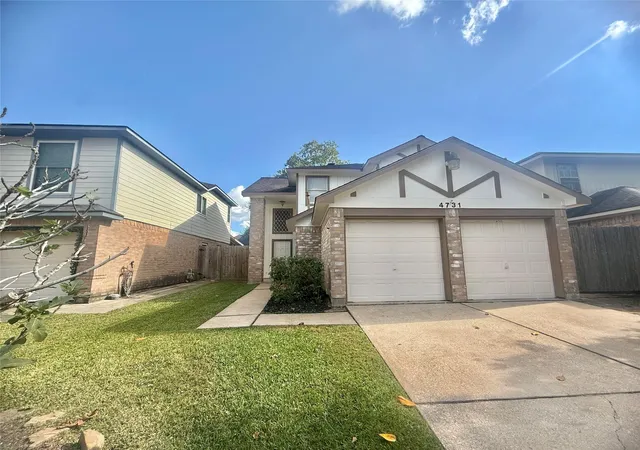 Photo 3 of Single family home for sale at 4731 Quillback Dr, Friendswood, TX 77546 | MLS# 3969415 | Listing updated on 2026-07-17