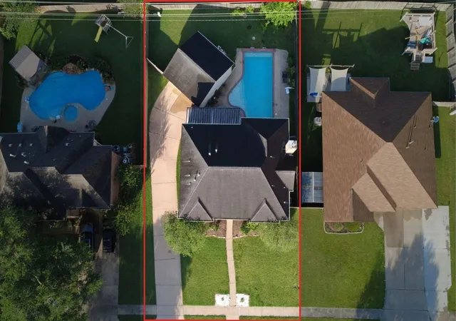 2nd image of 244 Plum Cir, Lake Jackson, TX 77566 | MLS# 97882603