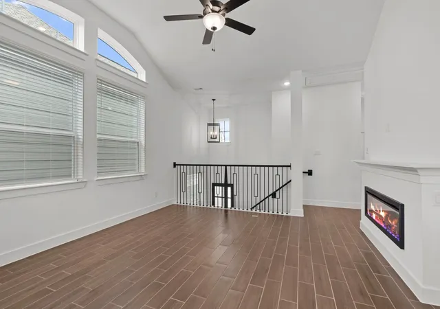 Photo 3 of Single family home for sale at 2807 Brandon Blf Bnd, Fulshear, TX 77441 | MLS# 54285288 | Listing updated on 2026-07-23