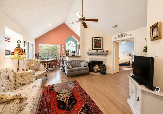 3rd image of 2300 Old Spanish Trl #2120, Houston, TX 77054 | MLS# 61692985