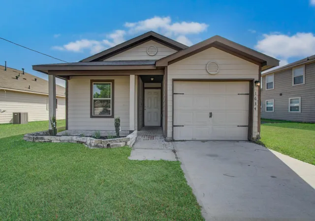 Photo 1 of Single family home for sale at 1634 Road 5102, Cleveland, TX 77327 | MLS# 42601791 | Listing updated on 2026-09-11