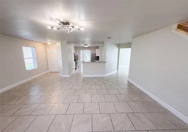 Photo 3 of Single family home for sale at 7327 Fox Hall Ln, Humble, TX 77338 | MLS# 8079483 | Listing updated on 2026-09-19