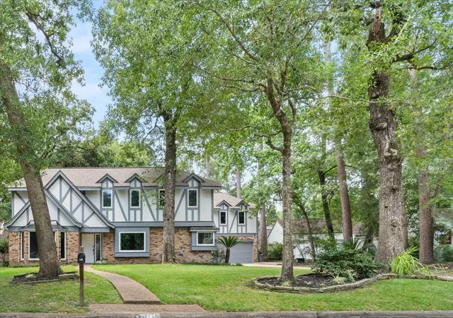 Photo 3 of Single family home for sale at 2106 Thousand Pines Dr, Kingwood, TX 77339 | MLS# 96275124 | Listing updated on 2026-09-19