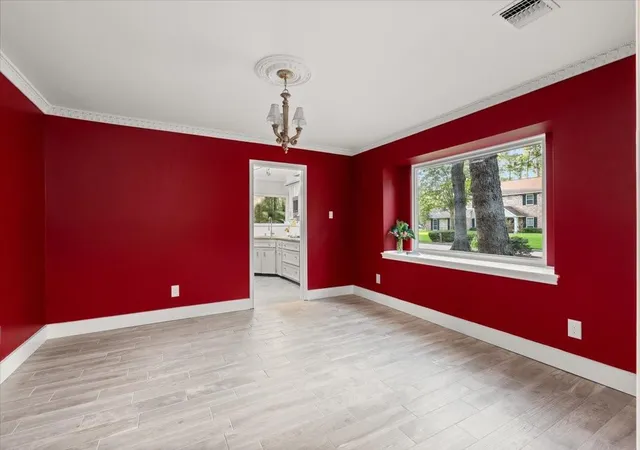 Photo 4 of Single family home for sale at 2106 Thousand Pines Dr, Kingwood, TX 77339 | MLS# 96275124 | Listing updated on 2026-09-19