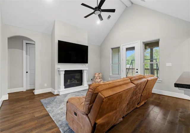 3rd image of 1002 Four Fountains St, New Caney, TX 77357 | MLS# 7737889