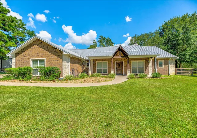 1st image of 453 Southcreek Park, Livingston, TX 77351 | MLS# 27211844