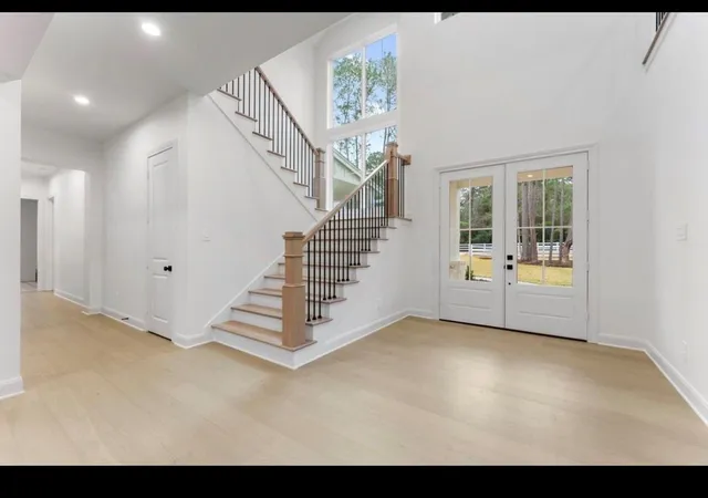 4th image of 1605 Crown Oaks, Pearland, TX 77581 | MLS# 23320628