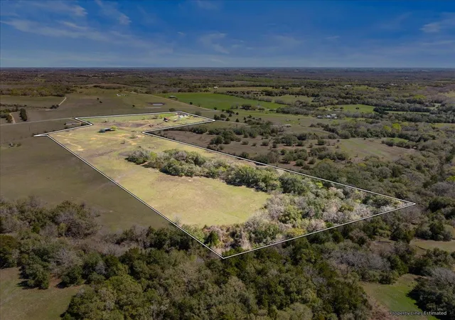 Homes for sale in Fayetteville, TX | 5079 Skull Creek Rd, Fayetteville, TX 78940 | MLS# 14076740