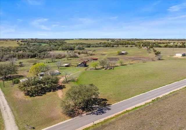 Homes for sale in Fayetteville, TX | 5079 Skull Creek Rd, Fayetteville, TX 78940 | MLS# 14076740