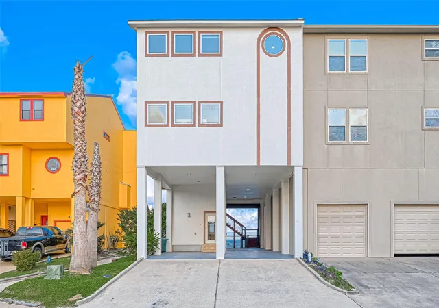 Photo 1 of Townhouse for sale at 2102 Todville Rd #9, Seabrook, TX 77586 | MLS# 49519520 | Listing updated on 2026-08-28