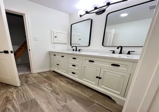 Photo 1 of Single family home for sale at 9827 Westminster Dr, Humble, TX 77338 | MLS# 67822637 | Listing updated on 2026-08-15