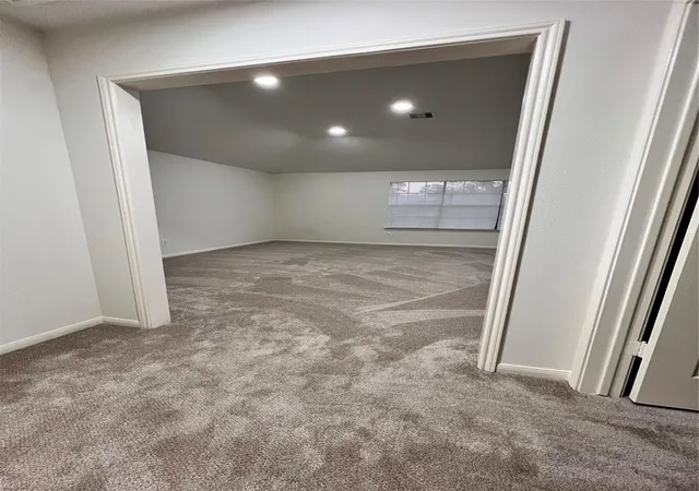 Photo 4 of Single family home for sale at 9827 Westminster Dr, Humble, TX 77338 | MLS# 67822637 | Listing updated on 2026-08-15