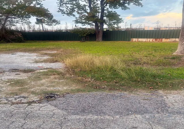Land for sale at 2220 Gladys St, Beaumont, TX 77701 | MLS# 63191407
