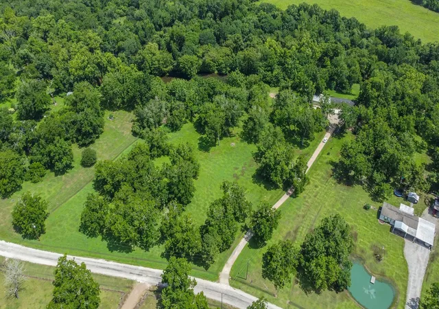 2nd image of 11935 County Road 170, Boling, TX 77420 | MLS# 67047020