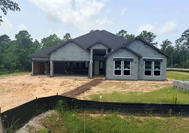 3rd image of 343 Louvenia Ct, Pinehurst, TX 77362 | MLS# 34861262