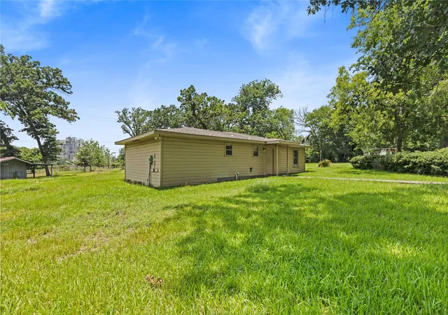 4th image of 10973 Longstreet Rd, Willis, TX 77318 | MLS# 42311743