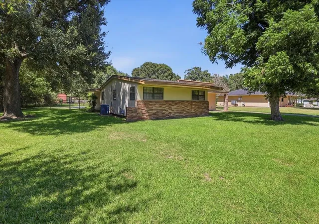 2nd image of 3293 62nd St, Port Arthur, TX 77640 | MLS# 92628404
