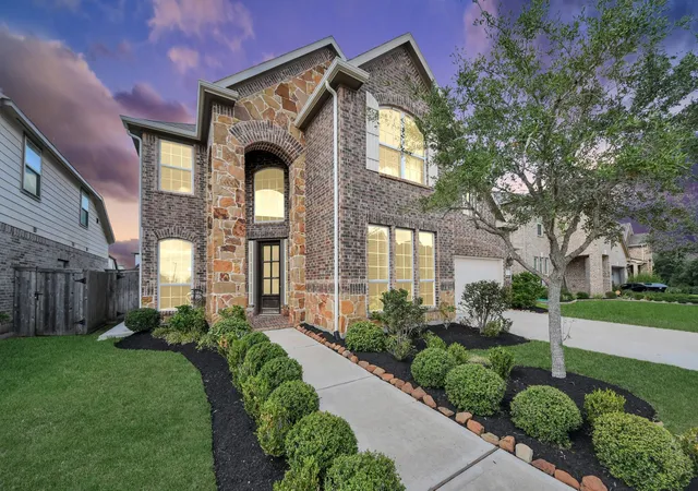Photo 1 of Single family home for sale at 8727 Silver Crst Ln, Missouri City, TX 77459 | MLS# 89832468 | Listing updated on 2026-09-12