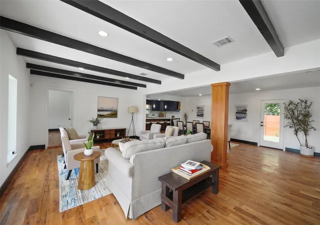 5th image of 701 W 39Th St, Houston, TX 77018 | MLS# 29809700