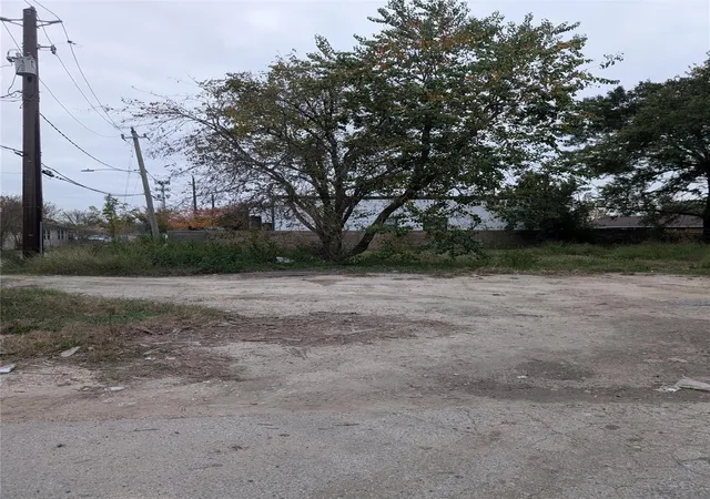Photo 4 of Land for sale at 3122 Roland St, Houston, TX 77026 | MLS# 38926076 | Listing updated on 2026-07-18