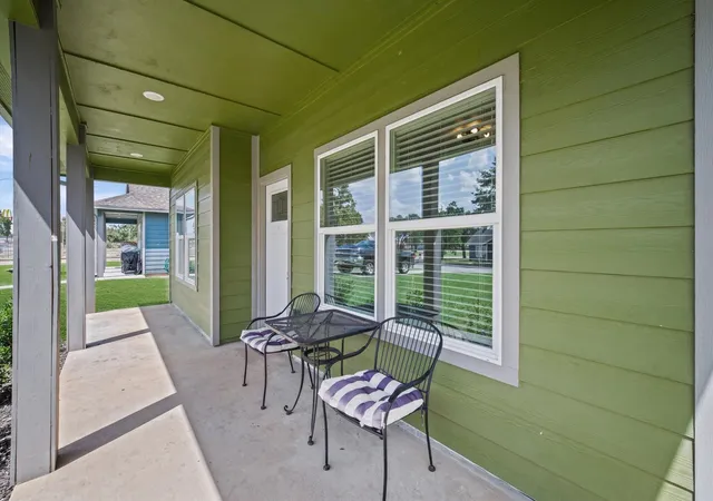 Photo 3 of Sale Pending at 1020 10th St, Hempstead, TX 77445 | MLS# 71987336 | Listing updated on 2026-09-22