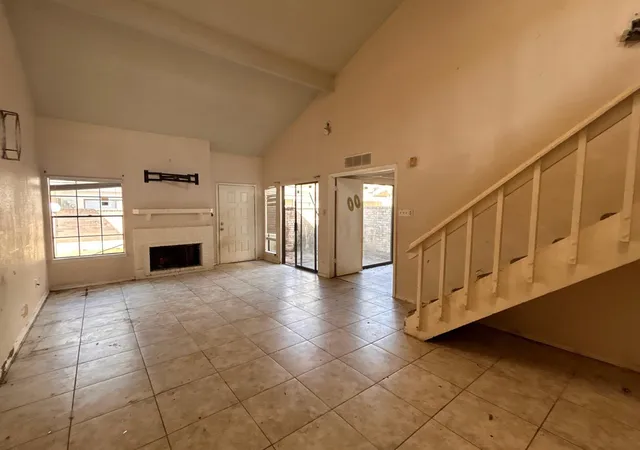 Photo 4 of Townhouse for sale at 6245 Ludington Dr #23-923, Houston, TX 77035 | MLS# 10731785 | Listing updated on 2026-09-28