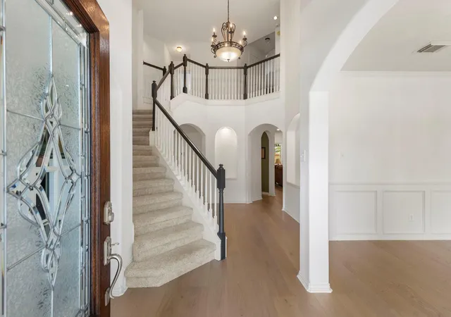 4th image of 7 Renoir Trail Pl, Spring, TX 77382 | MLS# 73636365