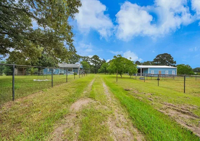 Photo 3 of Single family home for sale at 36576 Howell Rd, Hempstead, TX 77445 | MLS# 55114509 | Listing updated on 2026-08-06