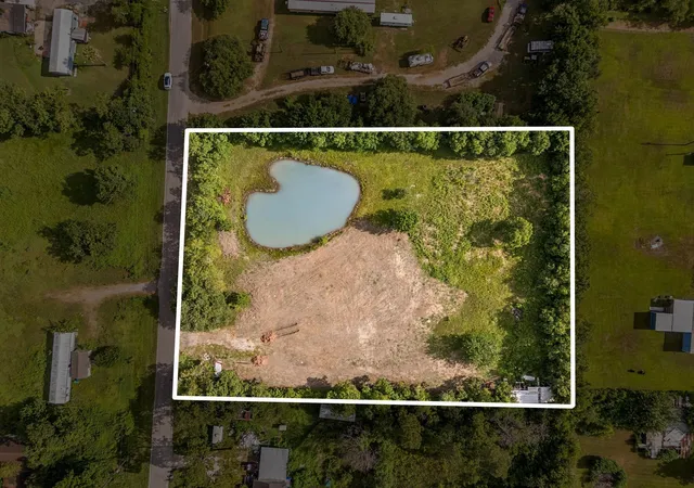 2nd image of 19231 County Road 927a, Alvin, TX 77511 | MLS# 85947772